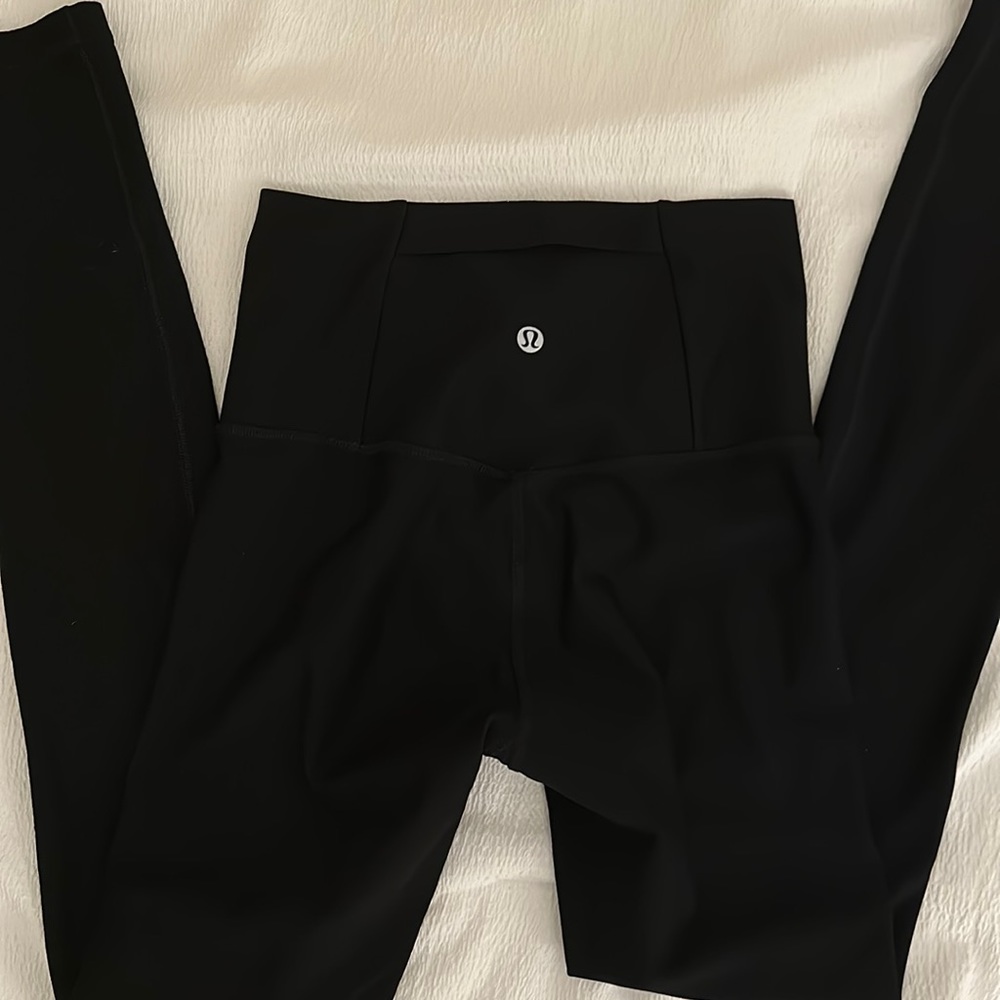 Lululemon Mapped Out HR Tight 28”